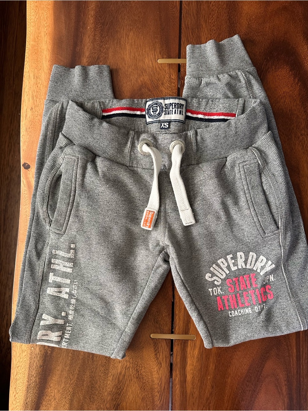 Superdry Women’s Gray Athletic Jogger Sweatpants XS Drawstring Logo